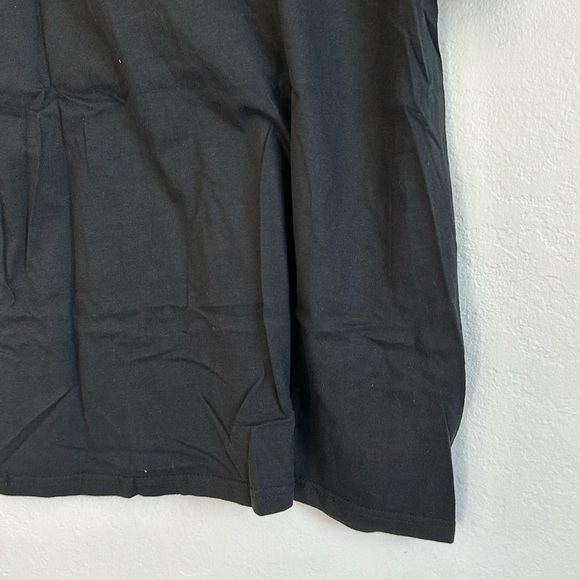 NWOT! Game of Thrones I Drink and Know Things Tee Size Medium - Picture 10 of 12